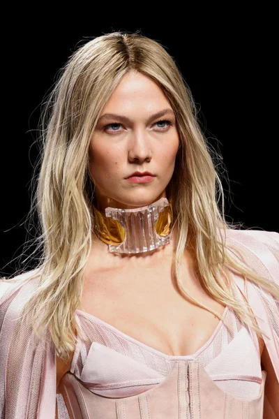 Look 24